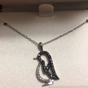 NWT! Diamond Penguin pendant 10kt necklace